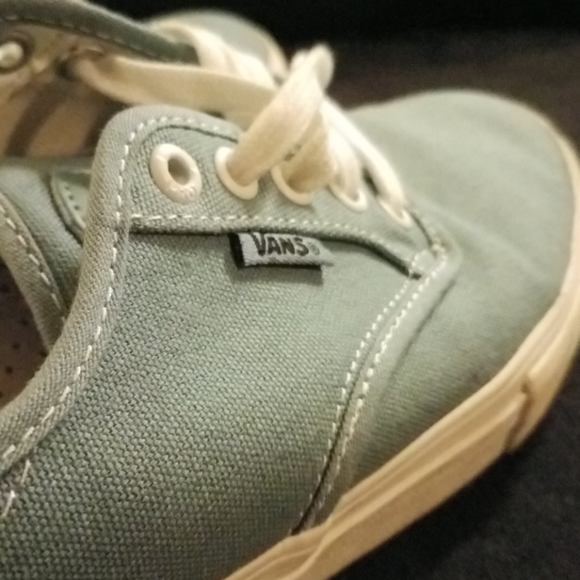 Vans (Chima Fergusons) - Picture 2 of 4